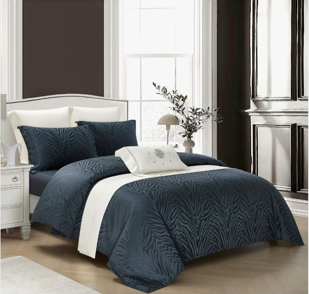 Lenjerii Jacquard 4 piese, cearceaf cu elastic 180x200x25 cm