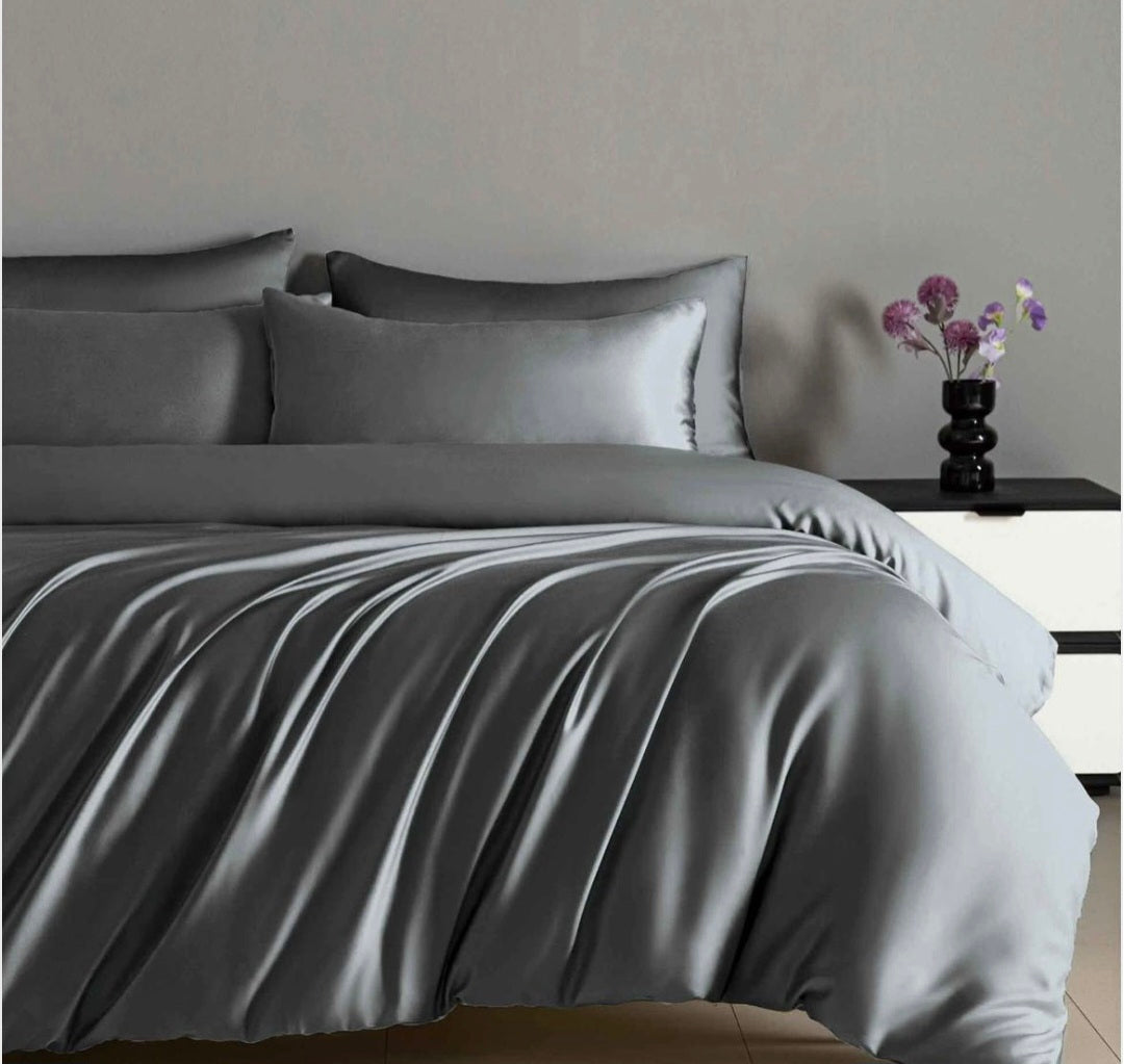 Lenjerie satin 4 piese, cearceaf cu elastic 180x200 cm