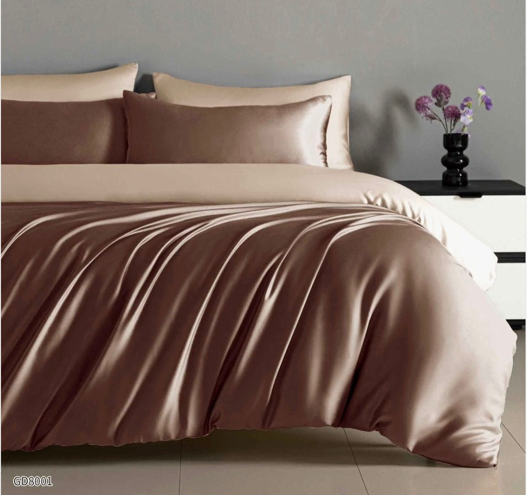 Lenjerie satin 4 piese, cearceaf cu elastic 180x200 cm